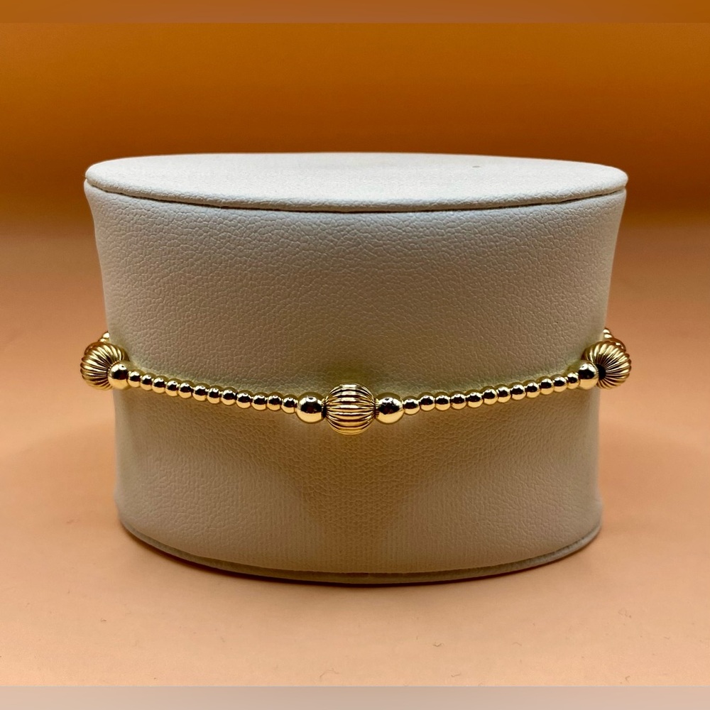14K Gold Filled Beaded Bracelet w/ Textured Accent Beads. Non tarnish.
